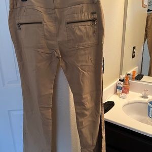 Guess women’s bootcut pants!